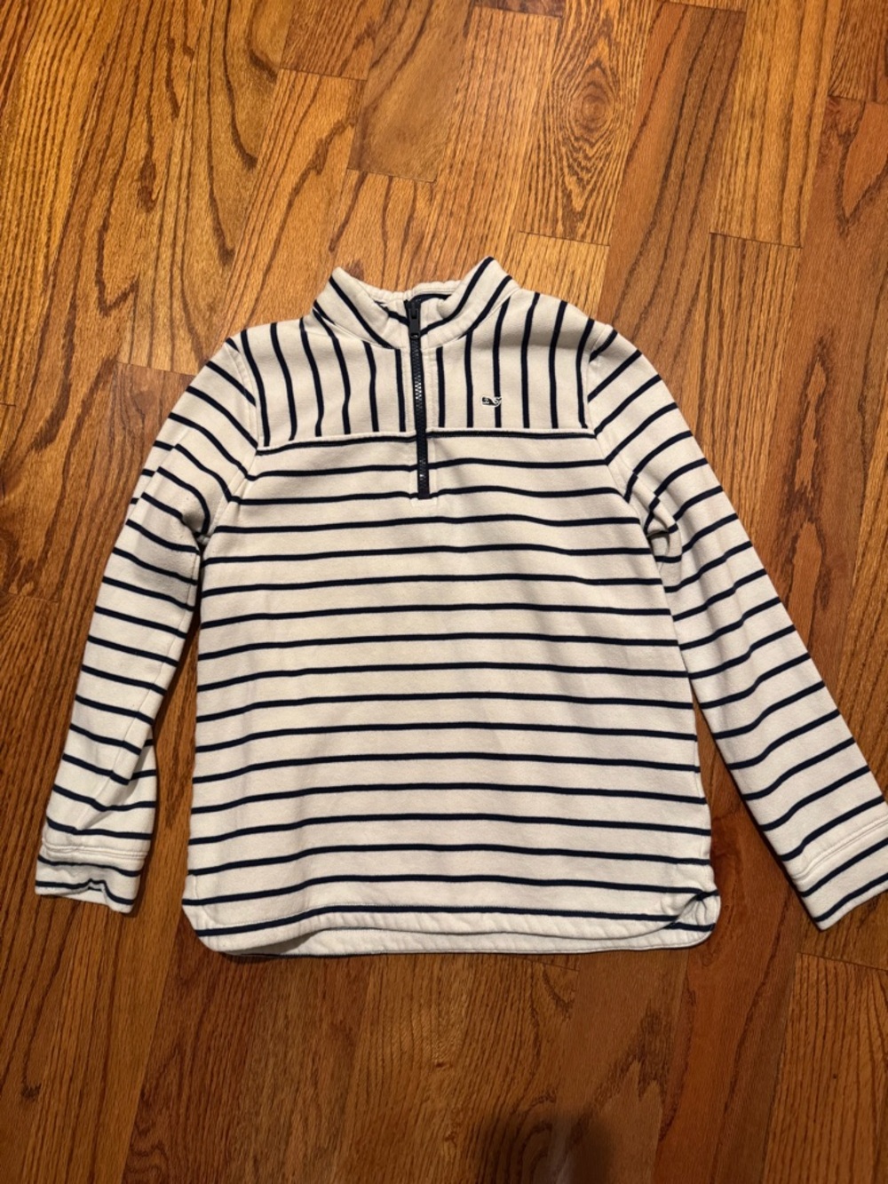 Vineyard Vines Quarter Zip Pullover - Navy Stripe. Size Youth Medium.